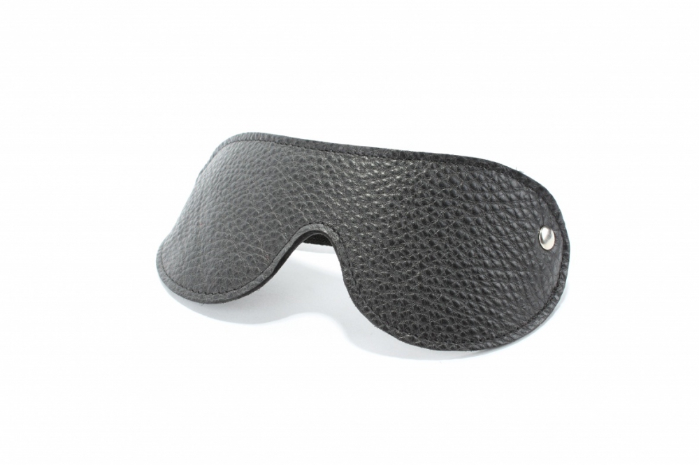 Маска из натуральной кожи 