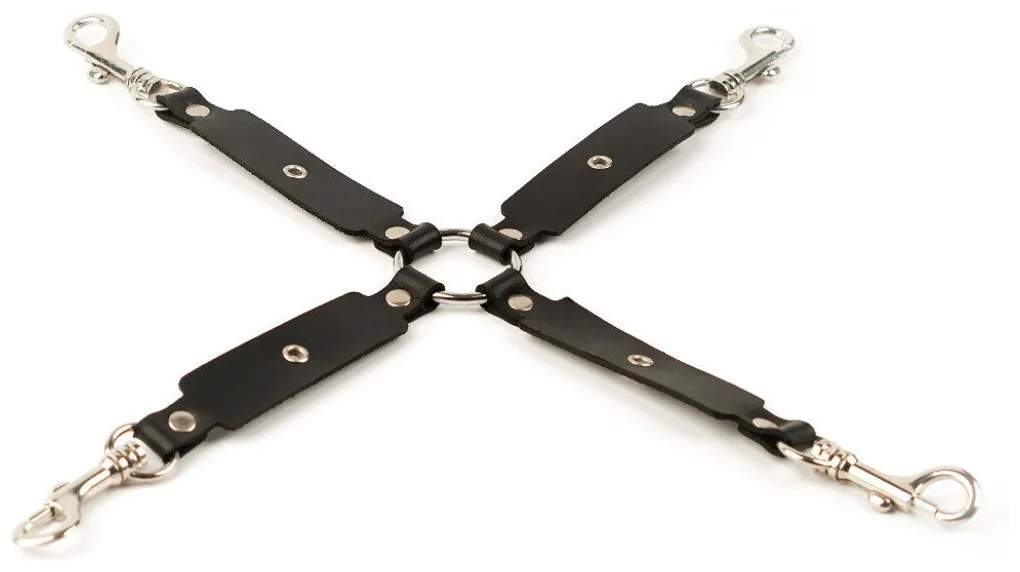 Крестик с карабинами для фиксации рук и ног